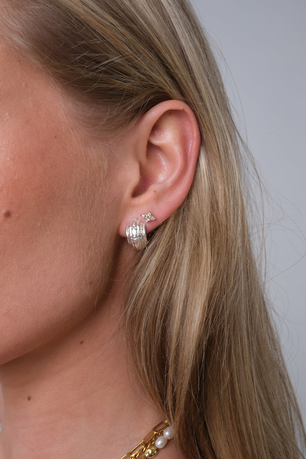 Oceana Studs Mini