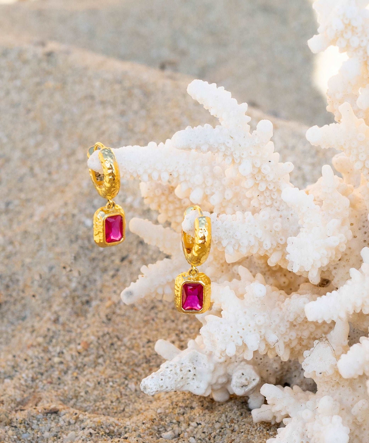 Luna Earrings - Magenta